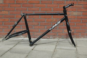 13917467818_93c2b9fb5retro1_z